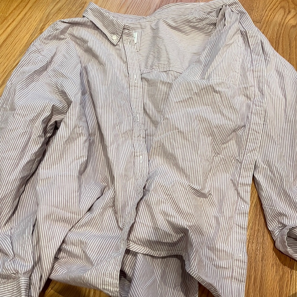 American eagle purple stripped under shirt